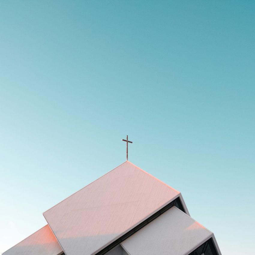 Aufmacherbild Blogartikel Rückendeckung für kirchliches Arbeitsrecht
